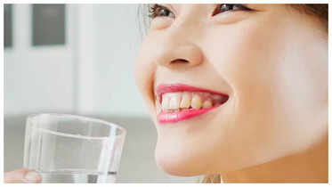 Why do japanese people drink vinegar before every meal?